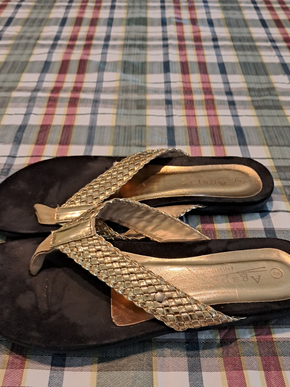 Agape Wonen's Gold Braided Strap Women's Flip Flop Sandals Size 8